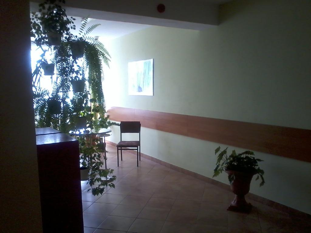Hotel Odr Sulechów Exteriör bild