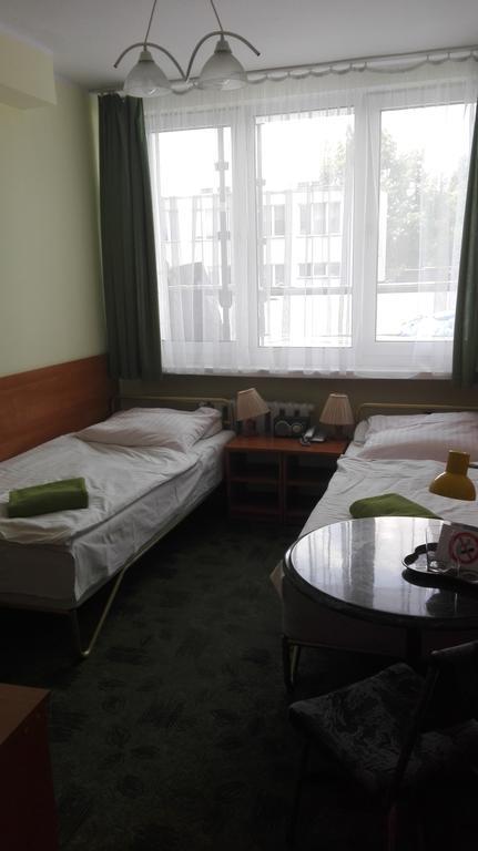 Hotel Odr Sulechów Exteriör bild