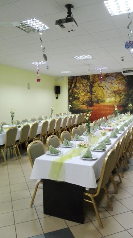Hotel Odr Sulechów Exteriör bild